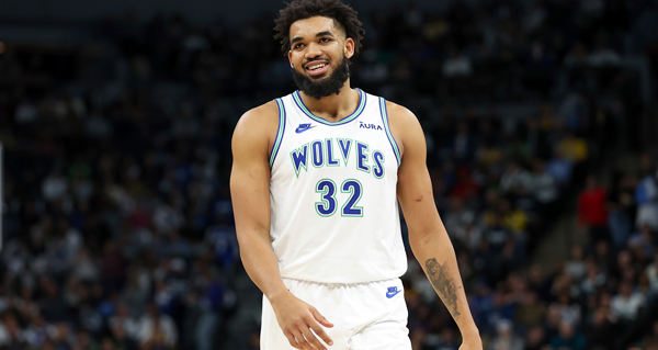 Knicks Acquire Karl-Anthony Towns From Wolves For Julius Randle, Donte DiVincenzo