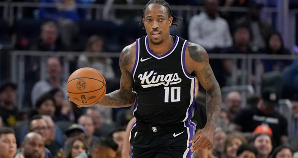 DeMar DeRozan Leaves Kings Game With Back Tightness