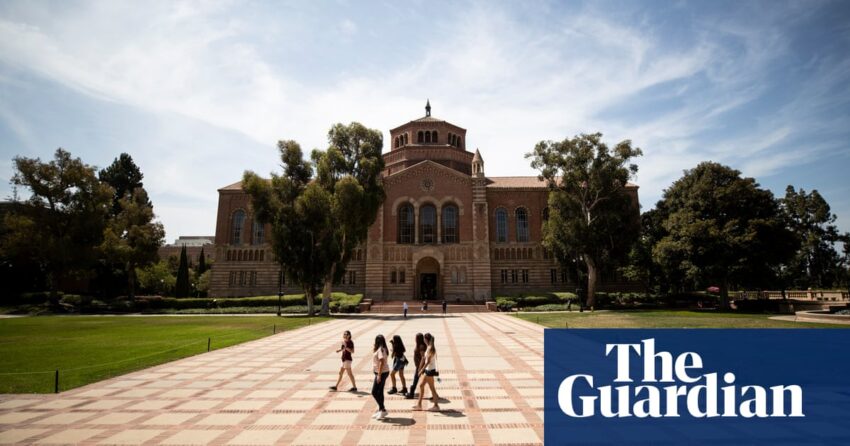 University of California menolak klaim itu digugat karena diskriminasi rasial | Universitas AS