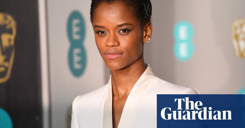 Letitia Wright menggambarkan 'beban besar' representasi pada seniman hitam | Letitia Wright