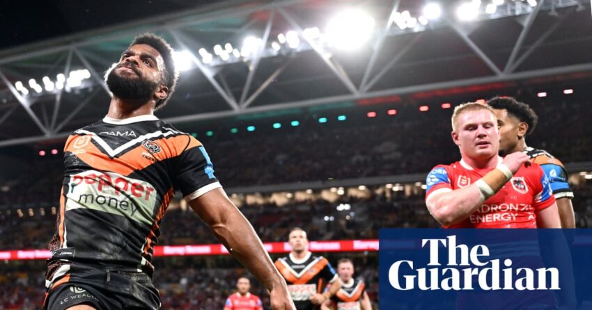 Su'a's Spellbinding Blunder Costs Dragons Dear in NRL Magic Round | Nrl
