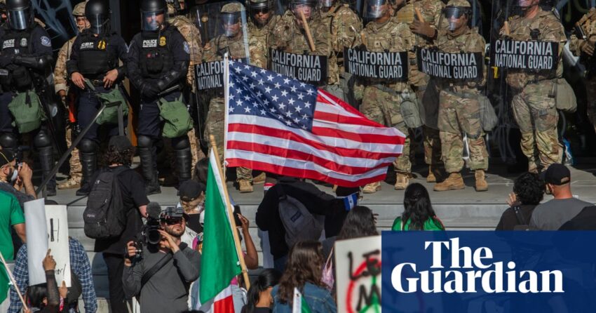 Karena militer dikerahkan ke LA, pengunjuk rasa Decry Media Kanan sebagai 'Invaders' | Protes Ice Los Angeles