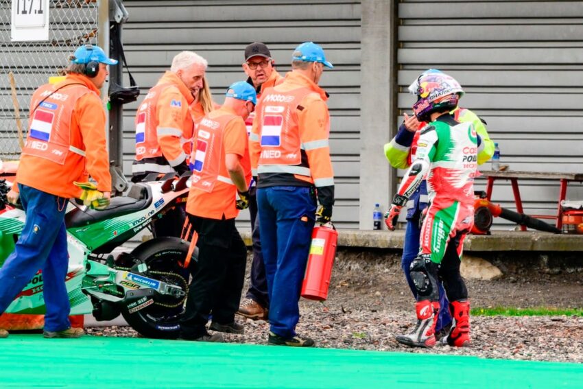 Pengendara MotoGP menjelaskan mengapa mereka sangat menabrak Assen