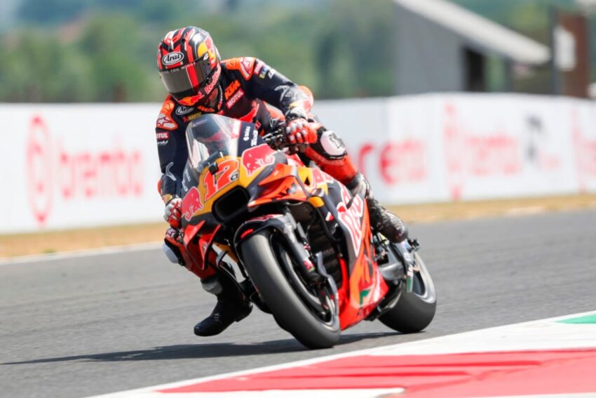 Vinales di atasnya dalam latihan Mugello, kuartararo melukai bahu