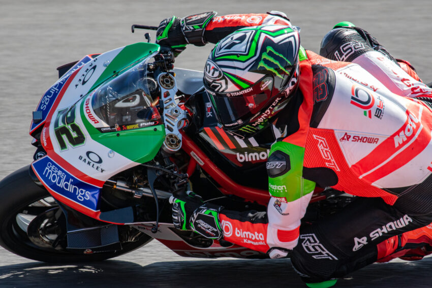 2025 Donington World Superbike FP1 Hasil: Alex Lowes Tops Sesi di depan Bulega dan Razgatlioglu | Motomatters.com