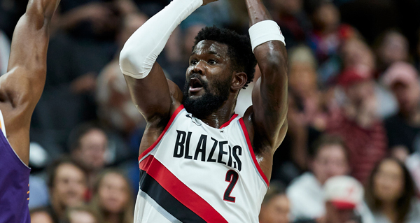 Lakers Still Considering Deandre Ayton, Other Free Agents, Trade Targets