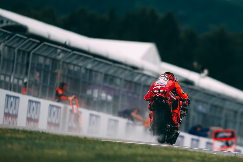 Pelanggan Sachsenring MotoGP Sabtu Round Up: Melakukan Perjuangan ke Marc Marquez | Motomatters.com