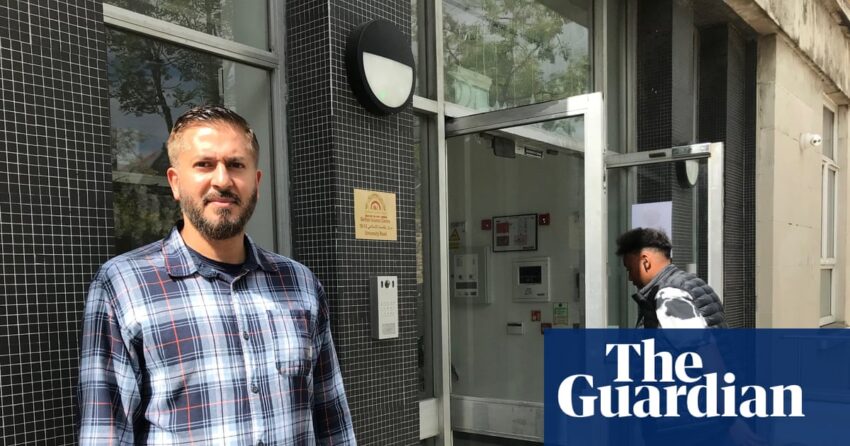 'Semua orang takut': Vigilantes memicu ras membenci ketakutan di jalan -jalan Belfast | Irlandia Utara