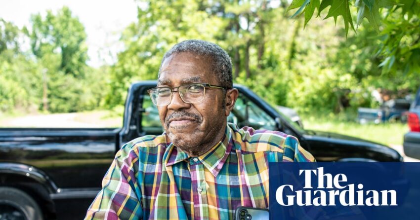 Bagaimana administrasi Trump membuat krisis limbah 'bangun' - podcast | Alabama