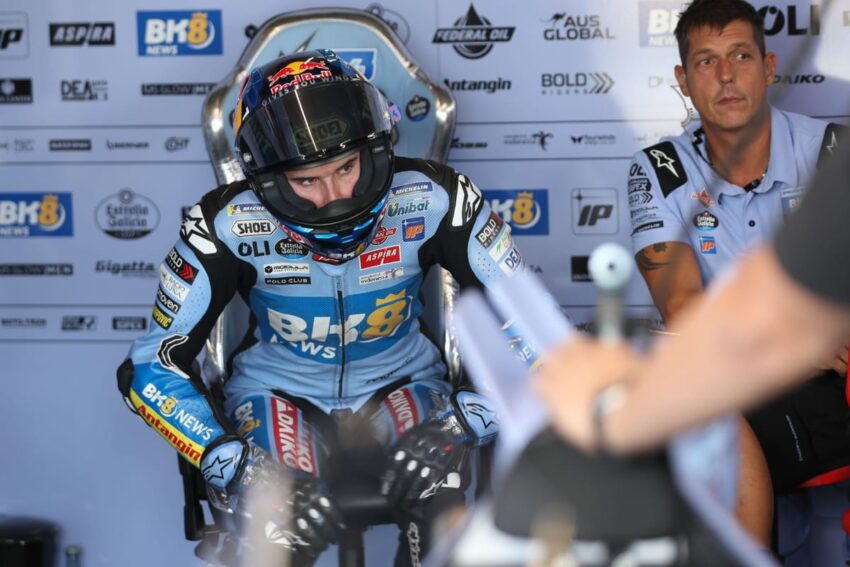 Dua pengendara MotoGP mendapatkan hukuman grid untuk insiden yang sama