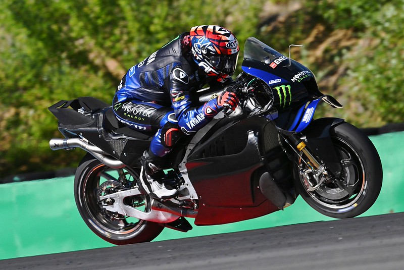 Mesin MotoGP V4 Yamaha - esai foto tentang apa yang kita ketahui | Motomatters.com