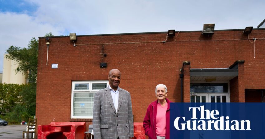'Forced On Us': Ketakutan akan Klub era Windrush sebagai rencana perumahan lumut Loom | Manchester