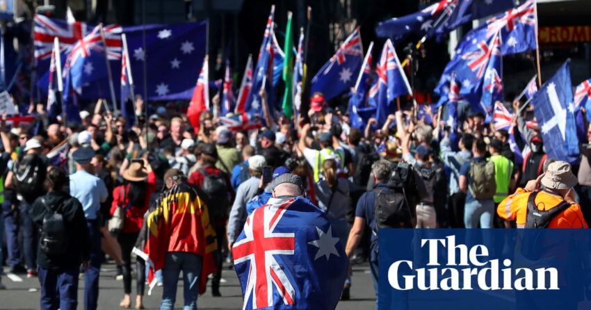 Di bawah False Flags: Mengapa panji biru dan merah Australia dan bendera eureka dikibarkan di rapat umum sayap kanan? | Paling kanan