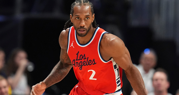 Rival Execs Contend Kawhi Leonard