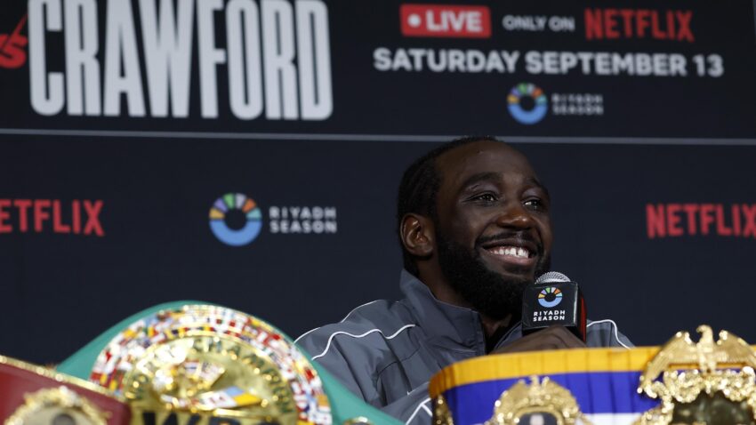 Kemenangan Terence Crawford atas Canelo Alvarez memahkotai dia sebagai raja sejati tinju