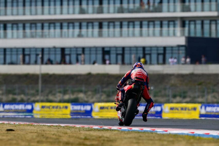Keputusan MotoGP 2026 Honda meningkatkan tekanan kursi 2027