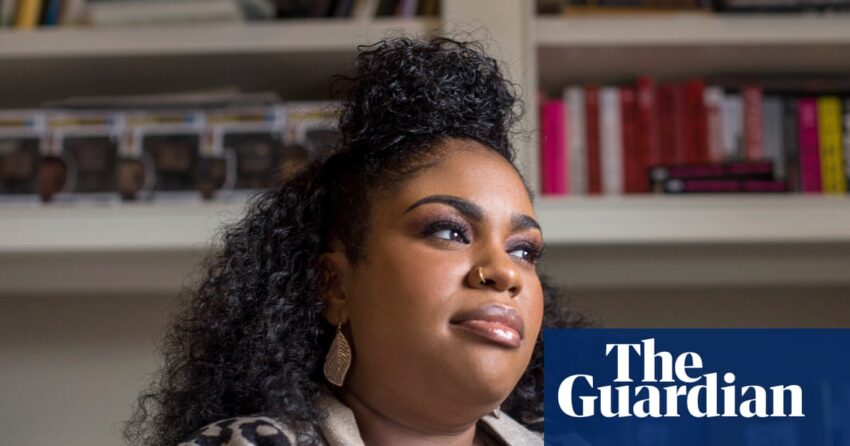 'BANS Are Lewartening': Penulis AS mengkritik penghapusan Dorset School atas bukunya tentang ras | Sekolah menengah