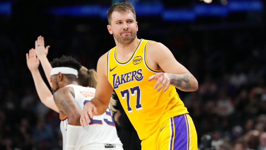 Debut Pramusim Luka Doncic Mengesankan Fans NBA saat Bronny James, Lakers Kalah dari Suns