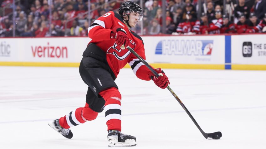 Luke Hughes, Setan dilaporkan menyetujui kontrak baru $ 63 juta menjelang musim NHL 2025-26