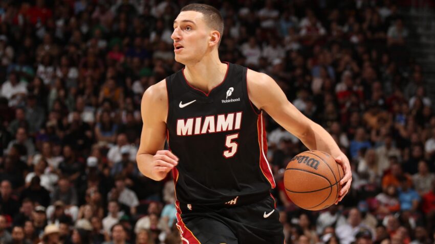 Nikola Jovic, Heat Setuju dengan Perpanjangan Kontrak 4-Tahun, $ 62,4 juta, Tutup Gaji yang Diperbarui