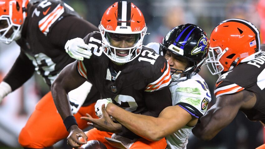 Perayaan Shedeur Sanders Diejek oleh Ravens di Video Setelah Dipecat dengan Browns, Debut NFL